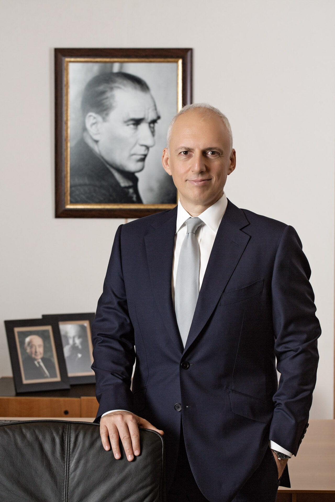 - Yapı Kredi CEO'su Gökhan Erün:
- "500 milyon dolarlık ilave