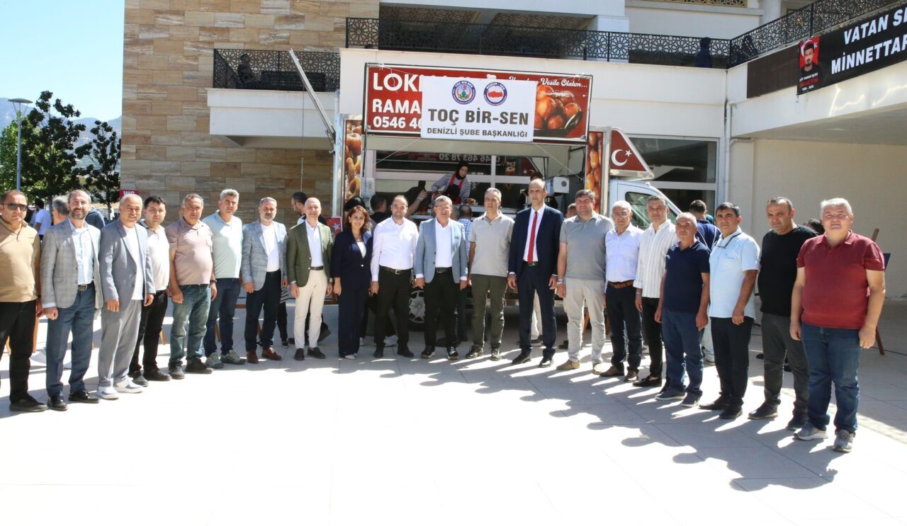 DENİZLİ (AA) – Eskişehir'in Seyitgazi ilçesinde çıkıp Afyonkarahisar'a sıçrayan orman