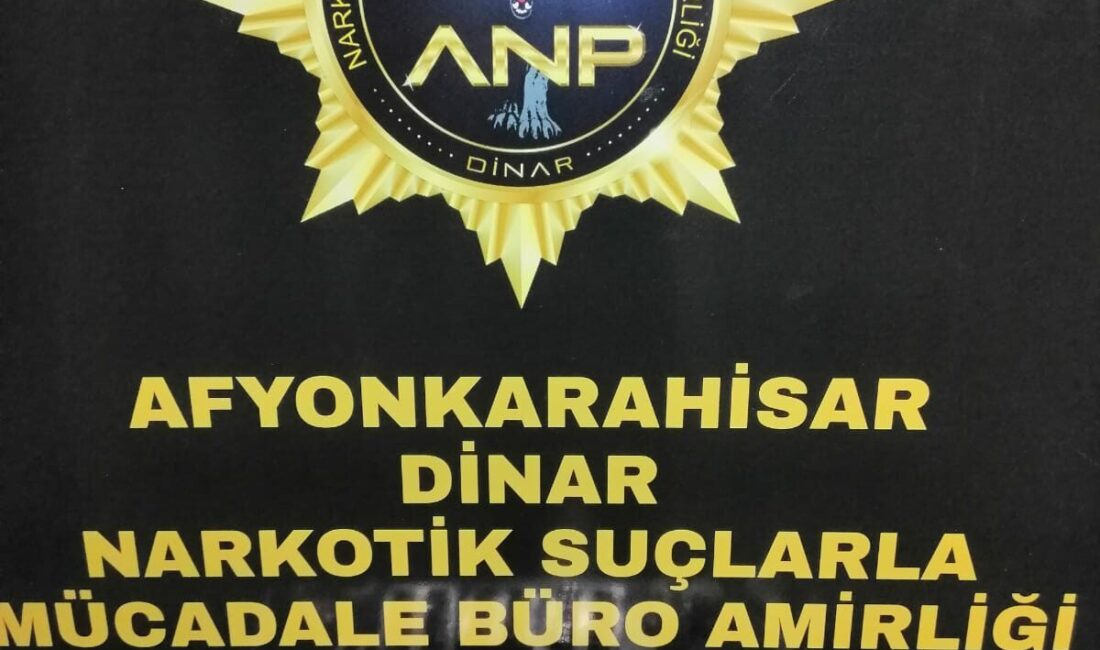 AFYONKARAHİSAR (AA) – Afyonkarahisar'da şüphe üzerine durdurulan otomobilde uyuşturucuyla yakalanan