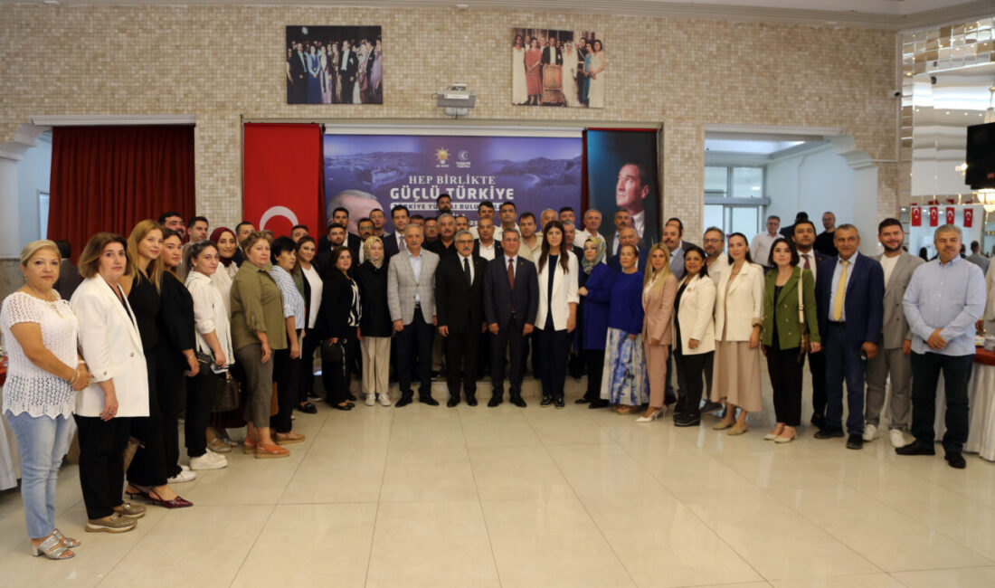 - "(Terörsüz Türkiye süreci) Komisyonumuz gündemine hakimdir. Bir al, ver