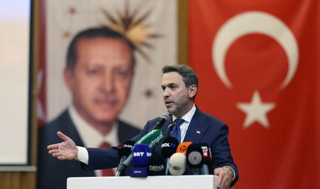- "2035'te, ortaya koyduğumuz Türkiye'nin 120 bin megavatlık yeni güneş