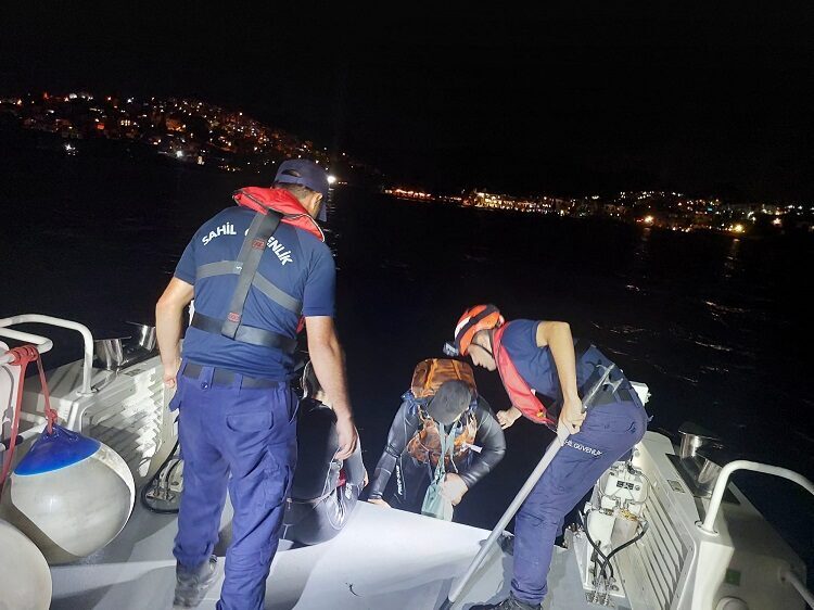 MUĞLA (AA) – Muğla'nın Bodrum ilçesinde yasa dışı yollarla yüzerek