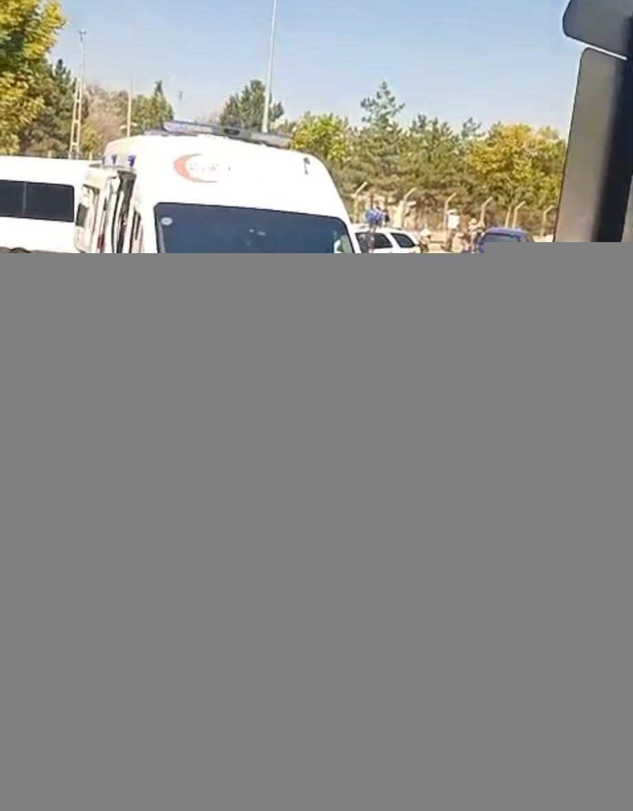 Afyonkarahisar’da bir şahıs boşanma aşamasındaki eşi ve ailesinden 4 kişiyi