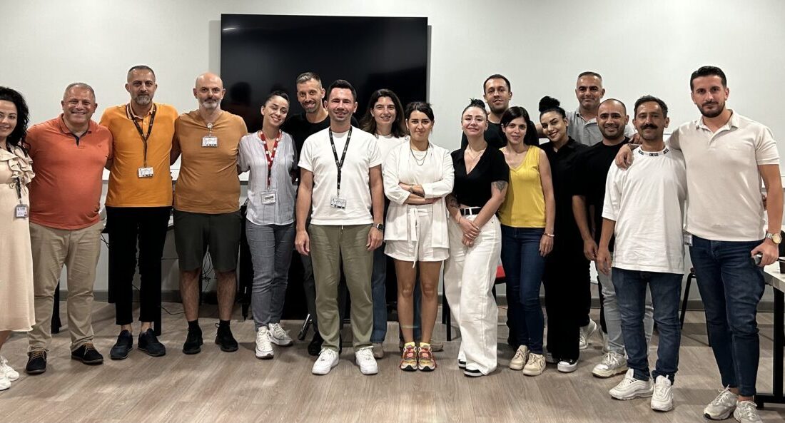 - Çelebi Havacılık Grup CEO'su Dave Dorner:
- "Brandon Hall tarafından