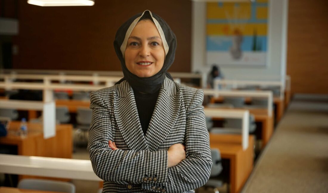 - İstanbul Atlas Üniversitesi Meslek Yüksekokulu Müdürü, Optisyenlik Ana Bilim