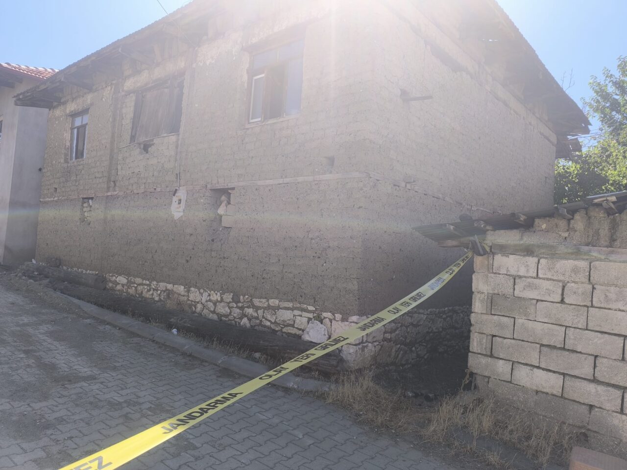 DENİZLİ (AA) – Denizli'nin Acıpayam ilçesinde, darbedildiği gerekçesiyle hastaneye kaldırılan