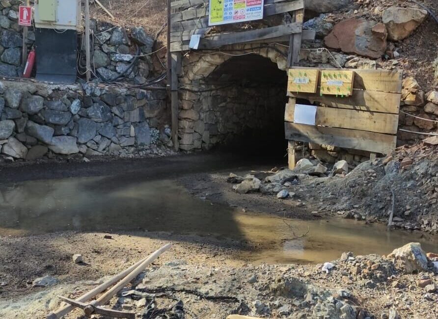 - Denizli Valisi Ömer Faruk Coşkun:
- "Çok şükür can kaybımız