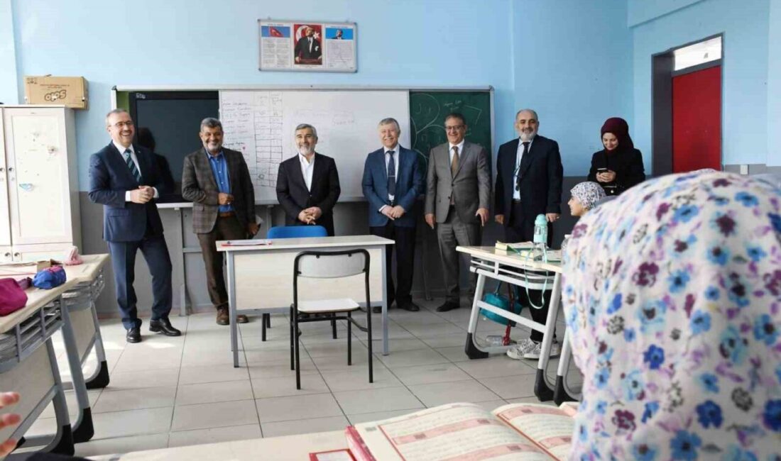 Eskişehir İl Müftüsü Muharrem Gül ve İl Milli Eğitim Müdürü