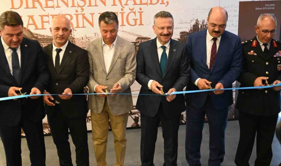 Eskişehir’in Kurtuluşunun 103’üncü yıl dönümü kapsamında açılışı gerçekleştirilen sergi, tarih