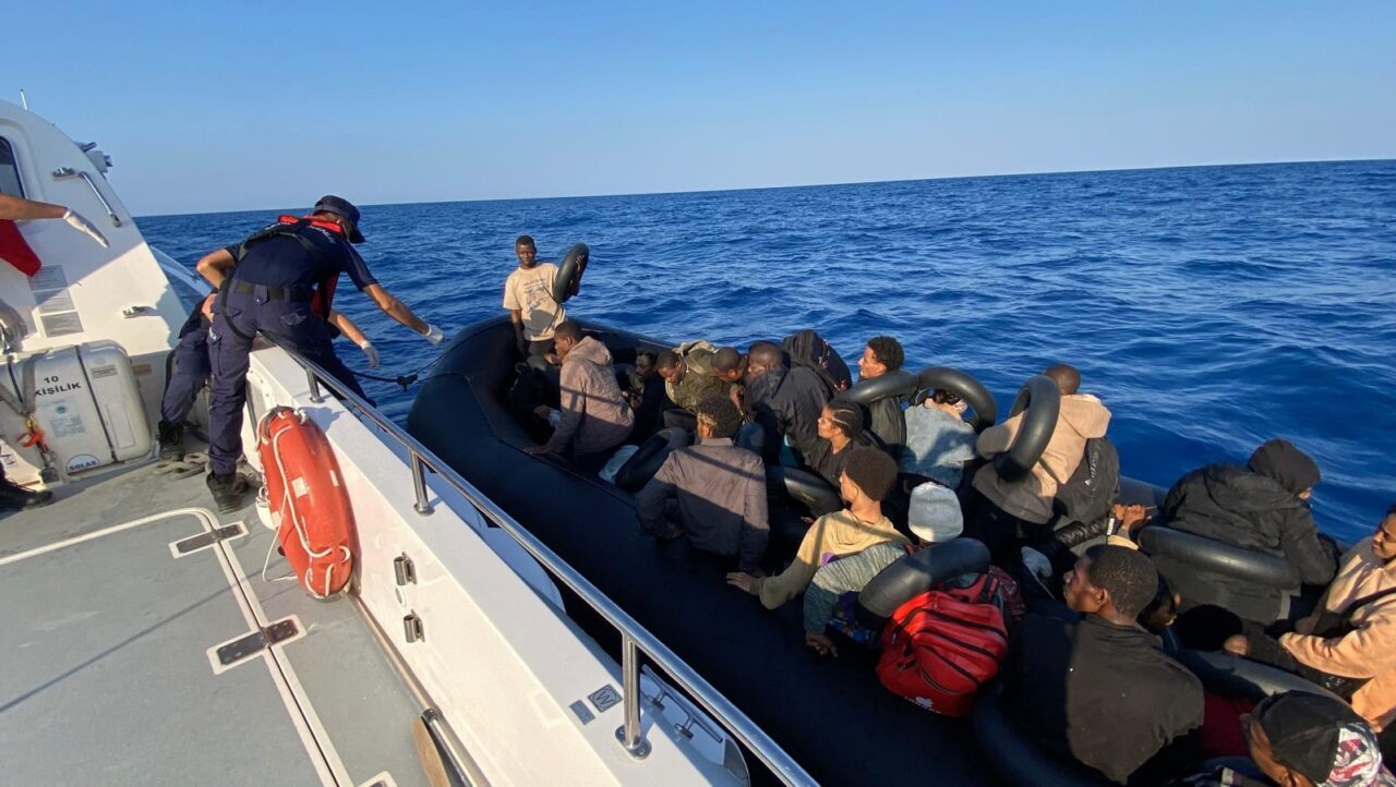 MUĞLA (AA) – Muğla'nın Fethiye ilçesi açıklarında 36 düzensiz göçmen