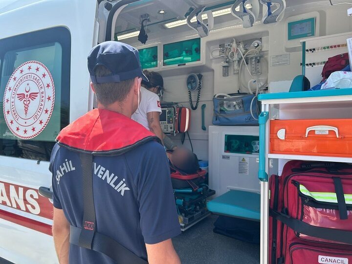 MUĞLA (AA) – Muğla'nın Fethiye ilçesi açıklarında gezi teknesinde yaralanan