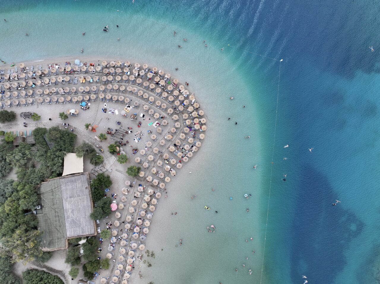 MUĞLA (AA) – Muğla'nın Fethiye ile Marmaris ilçesinde güneşli havayı