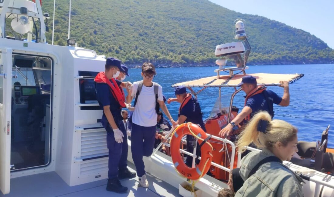 MUĞLA (AA) – Muğla'nın Fethiye ilçesinde 29 düzensiz göçmen yakalandı.