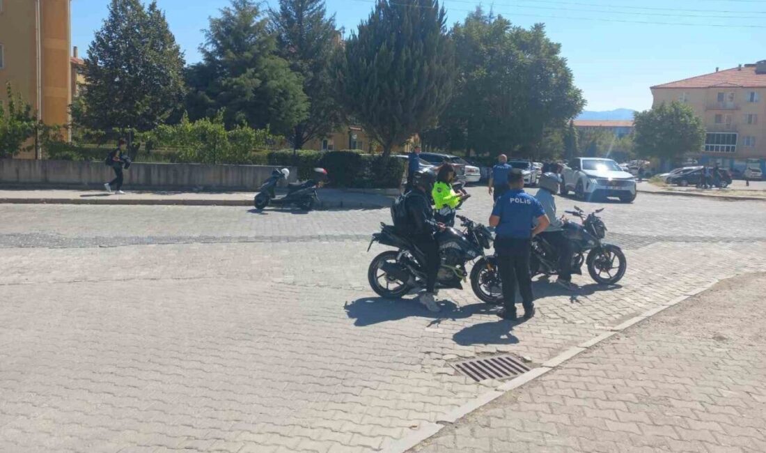 Gediz İlçe Emniyet Müdürlüğü tarafından ilçe genelinde üç gündür devam