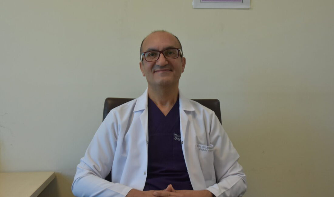 - Afyonkarahisar'da göğüs duvarlarındaki içe çöküklük nedeniyle zor günler yaşayan
