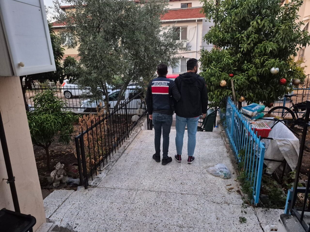 İZMİR (AA) – İzmir merkezli 16 ilde Fetullahçı Terör Örgütü'nün