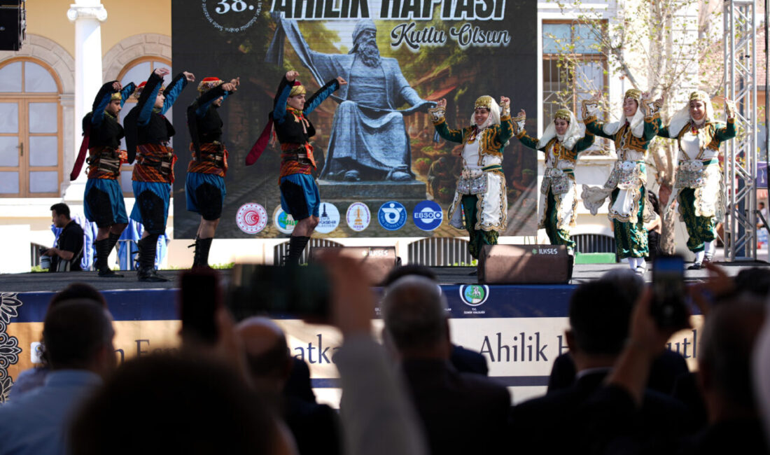 İZMİR (AA) – 38. Ahilik Haftası dolayısıyla İzmir'de tören düzenlendi.