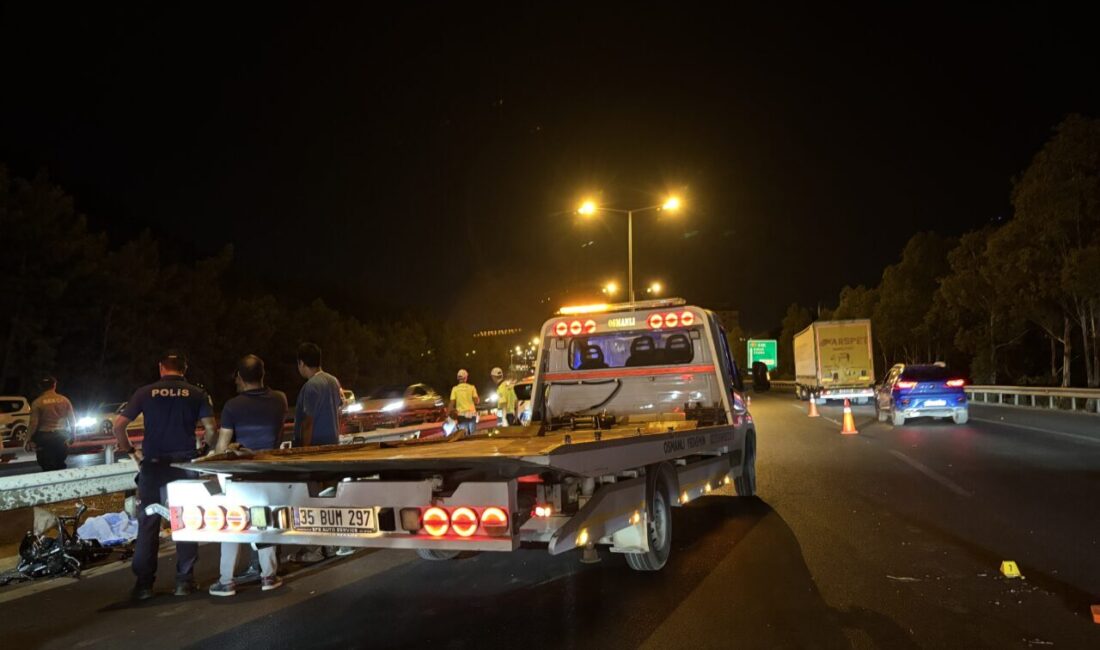İZMİR (AA) – İzmir'in Balçova ilçesinde bariyere çarpan motosikletin sürücüsü