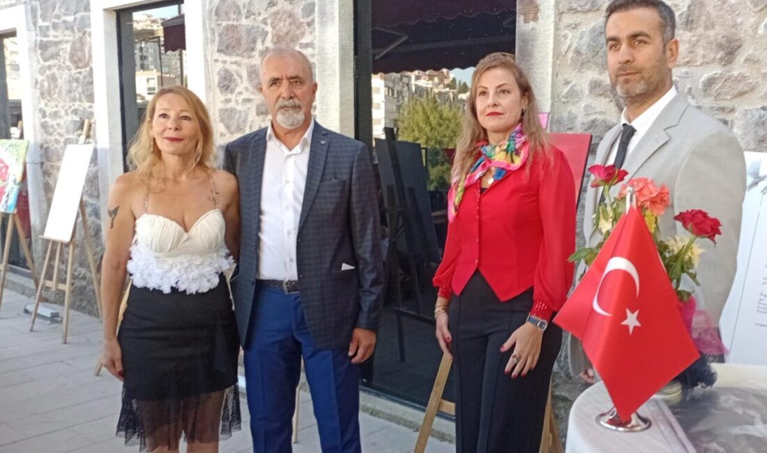 İZMİR (AA) – İzmir'de 21 Eylül Dünya Barış Günü dolayısıyla