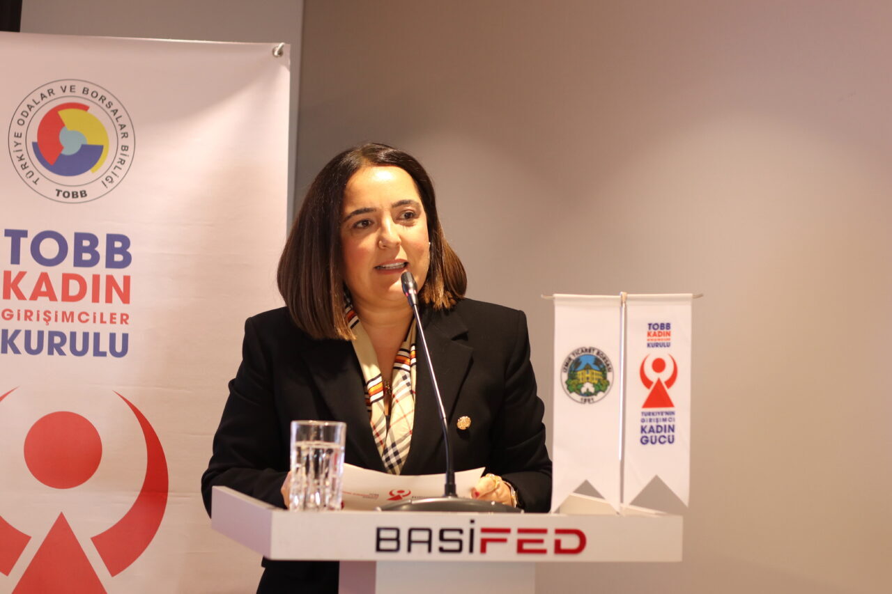 İZMİR (AA) – Türkiye Odalar ve Borsalar Birliği (TOBB) İzmir