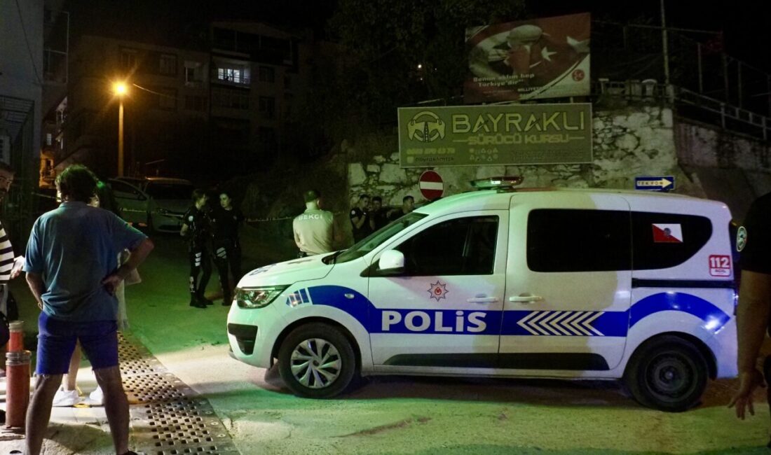 İZMİR (AA) – İzmir'in Bayraklı ilçesinde, tartıştığı eşini tabancayla yaralayıp