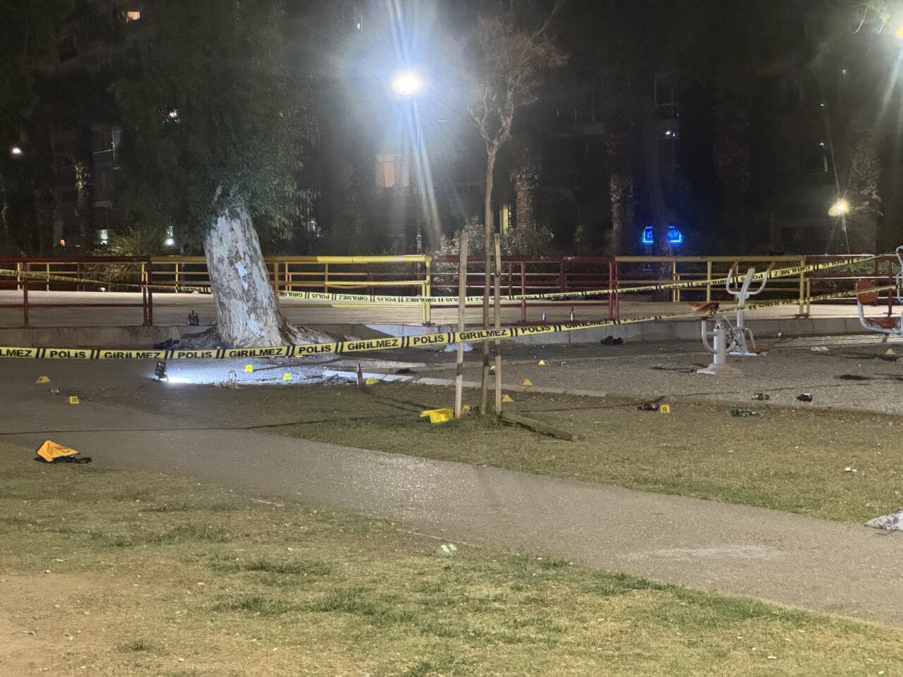 İZMİR (AA) – İzmir'in Konak ilçesinde iki grup arasında çıkan