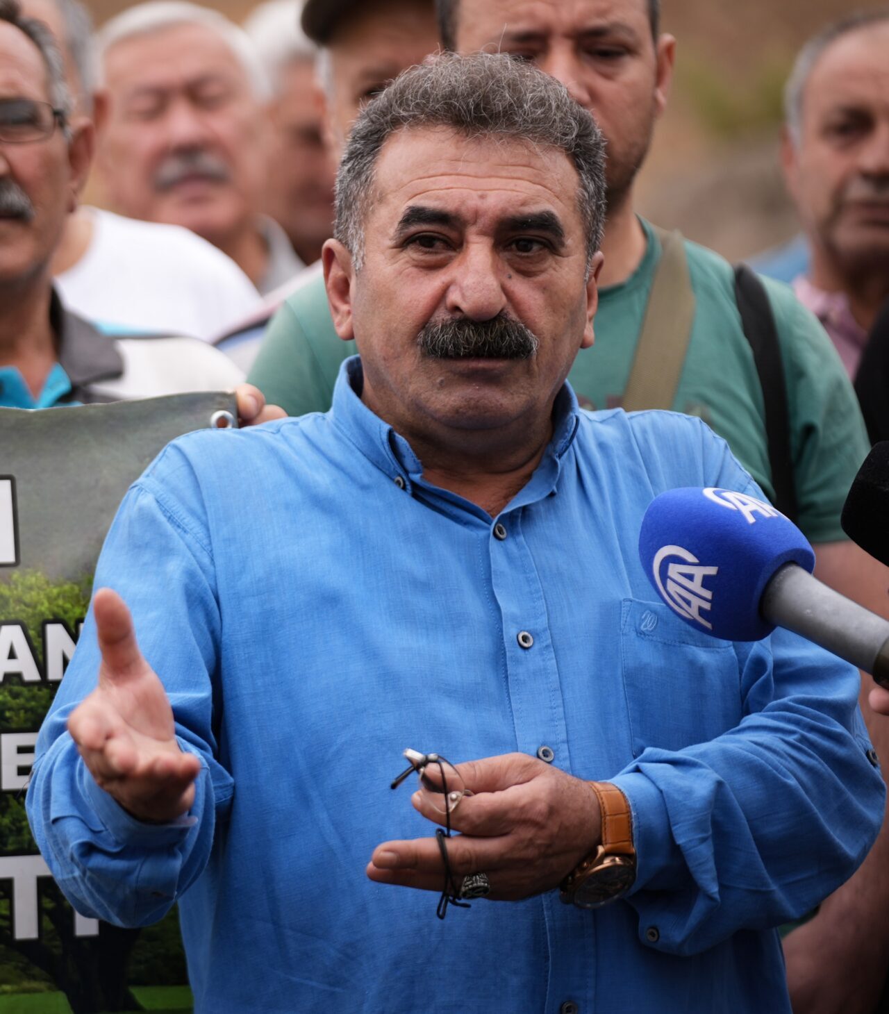 İZMİR (AA) – İzmir'in Çiğli ilçesinde yaşayan bir grup vatandaş,