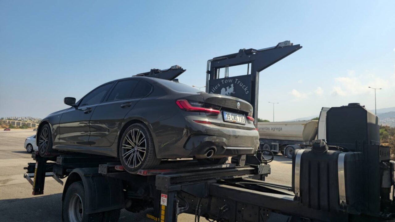 İZMİR (AA) – İzmir'in Urla ilçesinde drift atan otomobil sürücüsüne