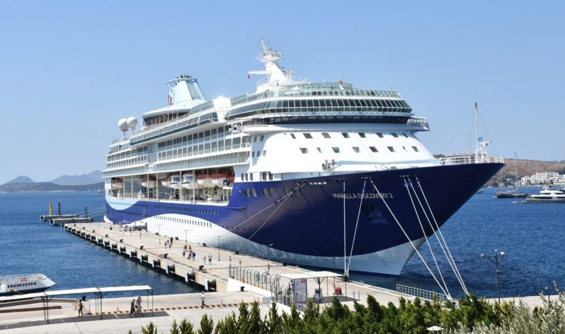 MUĞLA (AA) – Muğla'nın Bodrum ilçesine "Marella Discovery 2" isimli