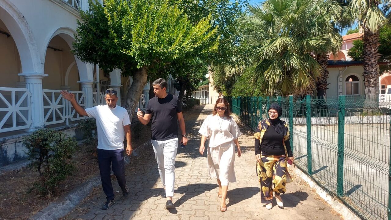 MUĞLA (AA) – AK Parti Marmaris İlçe Başkanı Muzaffer Aravi,