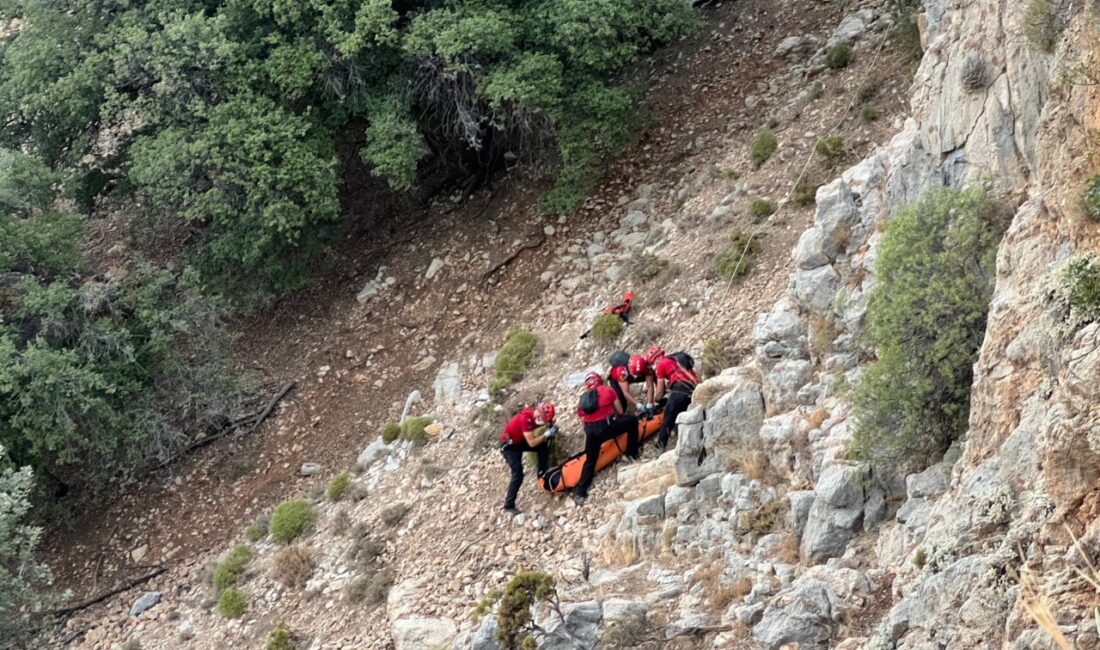 MUĞLA (AA) – Muğla'nın Seydikemer ilçesindeki tarihi Likya Yolu'nda Avustralyalı