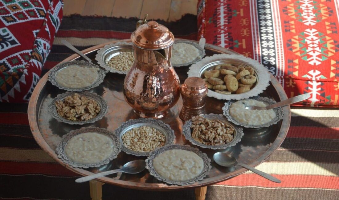 MUĞLA (AA) – Muğla'nın Kavaklıdere ilçesinde "Kurucuova 6. Keşkek Festivali"