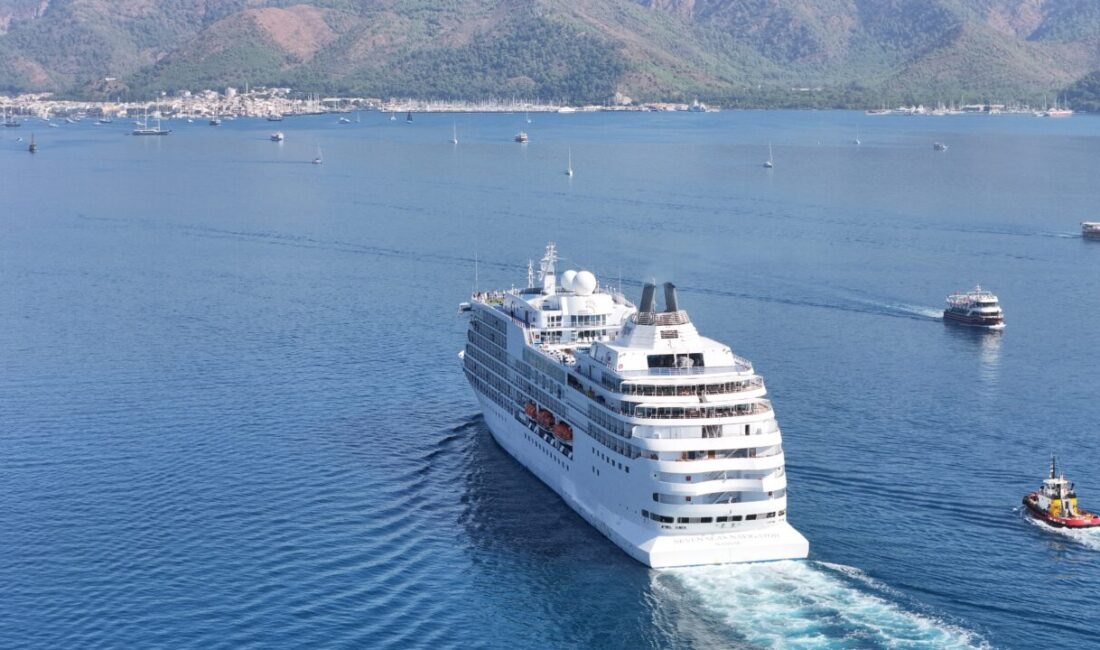 MUĞLA (AA) – Muğla'nın Marmaris ilçesine gelen " Seven Seas