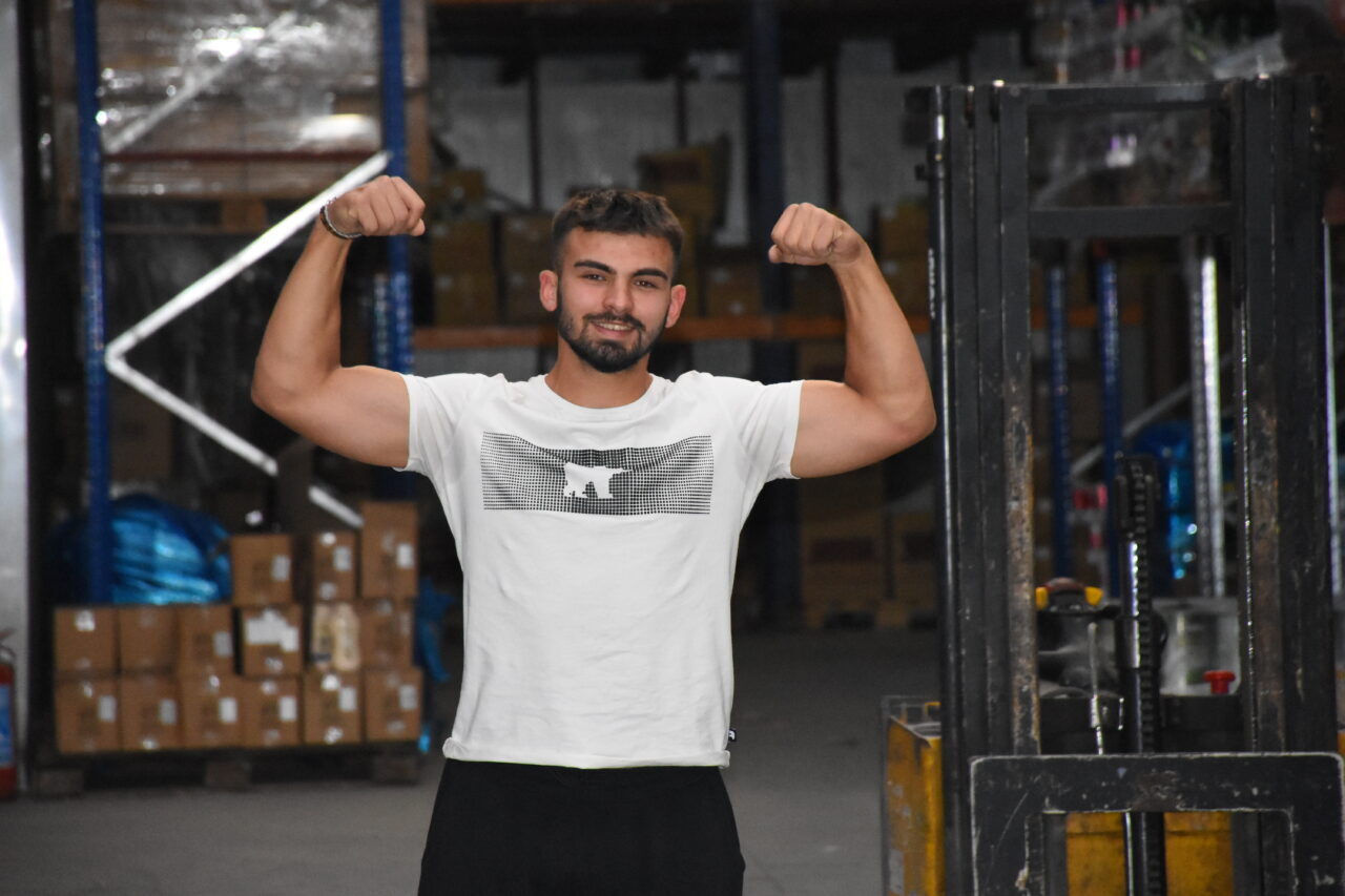 - Eskişehir'de düzenlenen Gençler Türkiye Halter Şampiyonası'nda 79 kiloda birinci