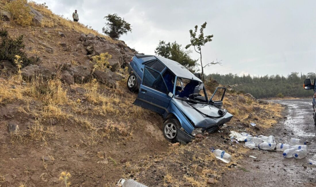 UŞAK (AA) – Uşak'taki iki trafik kazasında 1'i ağır 5