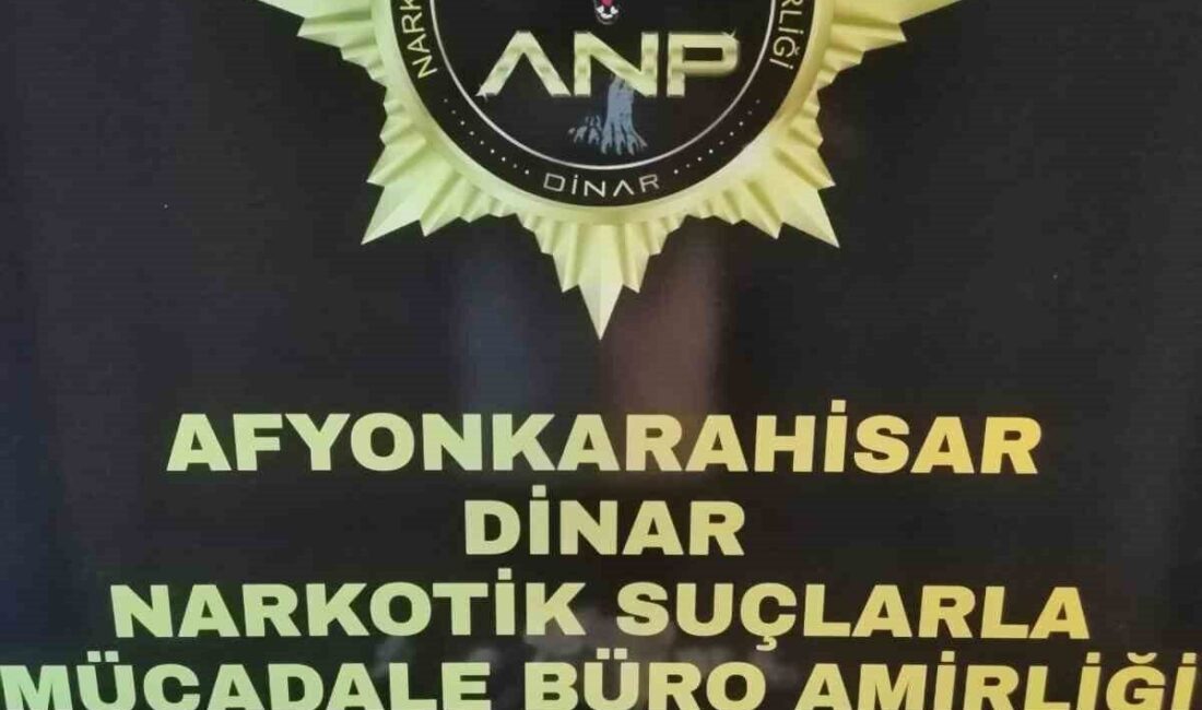 Afyonkarahisar’da polis tarafından gerçekleştirilen operasyonda uyuşturucu maddeler ile yakalanan 5