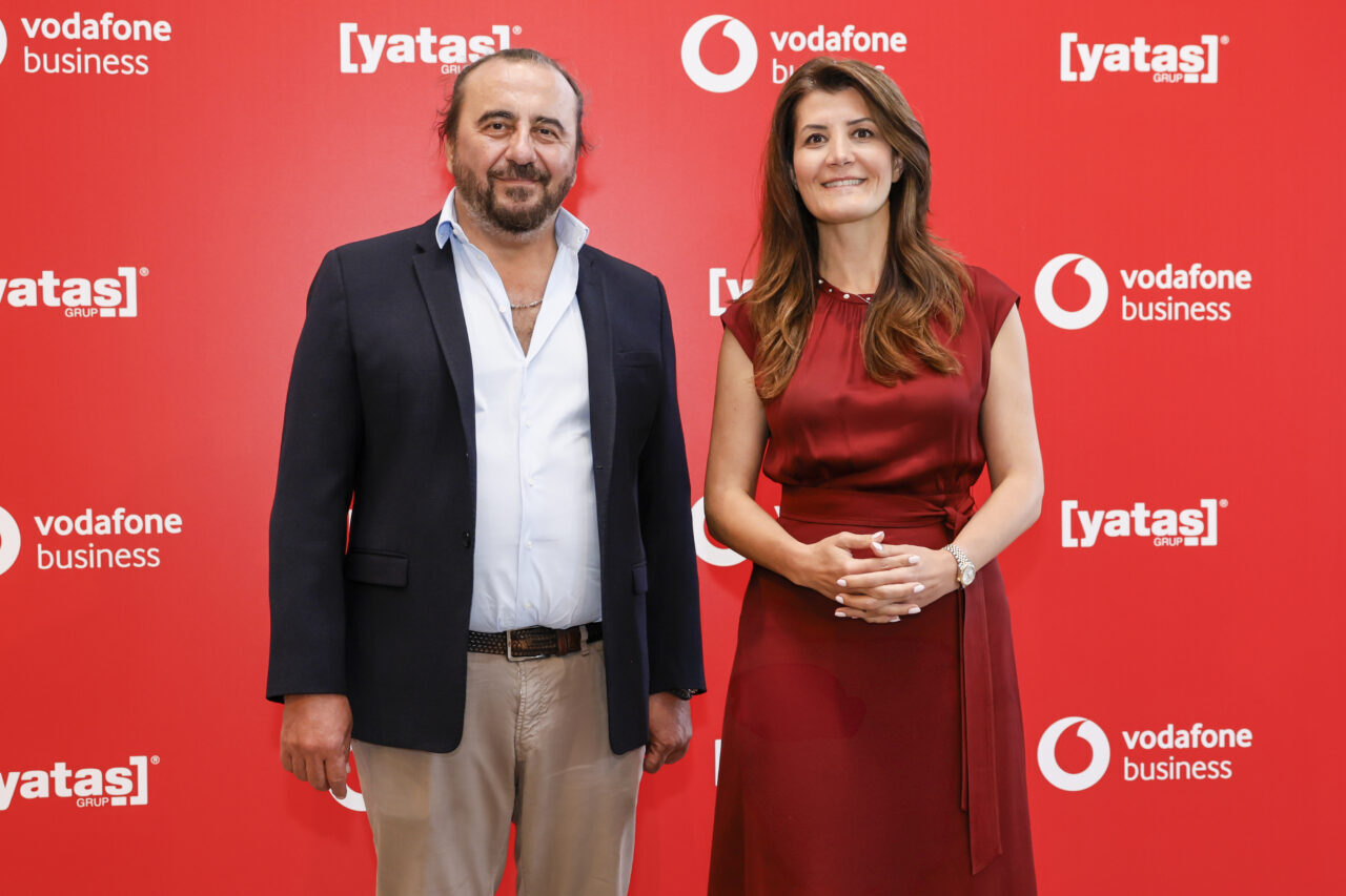 - Vodafone Türkiye İcra Kurulu Başkan Yardımcısı Özlem Kestioğlu:
- "Vodafone
