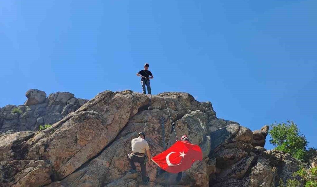 APEKS üyeleri, hem eğitim aldı hem de 30 Ağustos Zafer