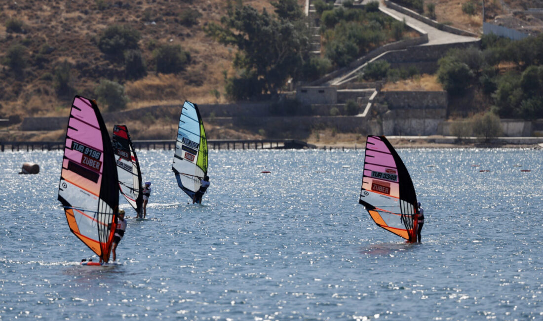 MUĞLA (AA) – Züber TYF Windsurf Türkiye Ligi Şampiyonası 3.