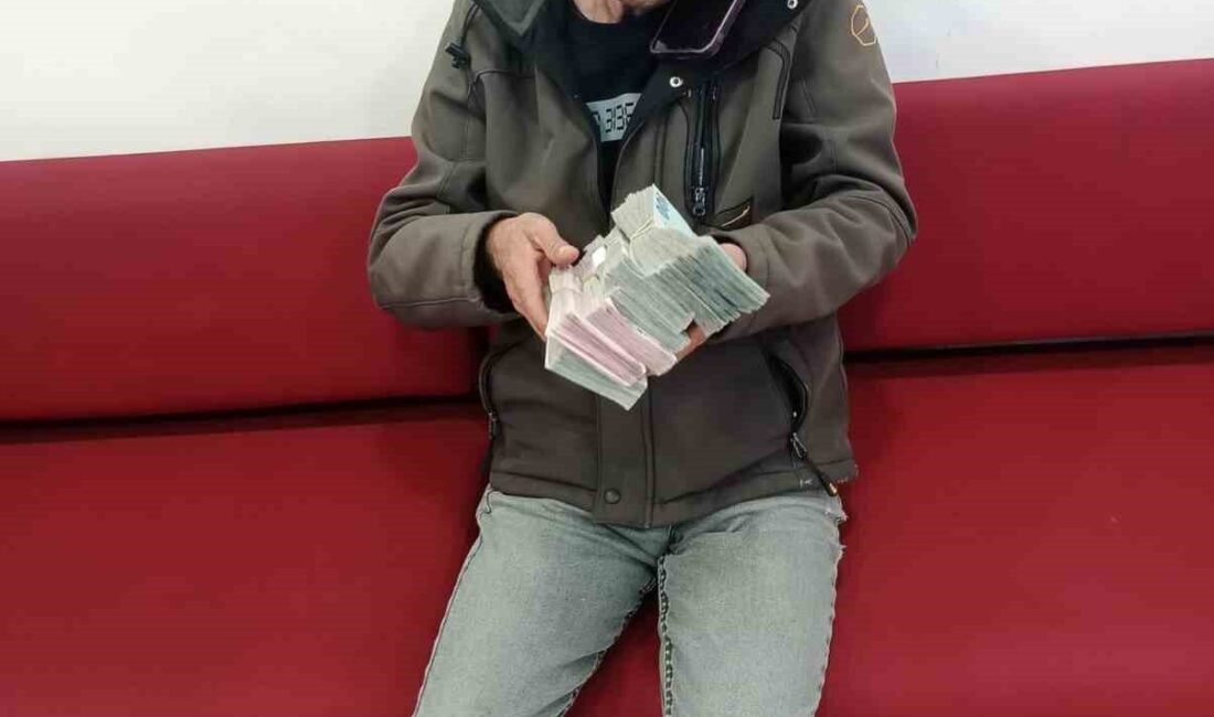 Eskişehir’de dolandırıcılara 180 bin TL kaptırmak üzereyken polisin dikkati sayesinde