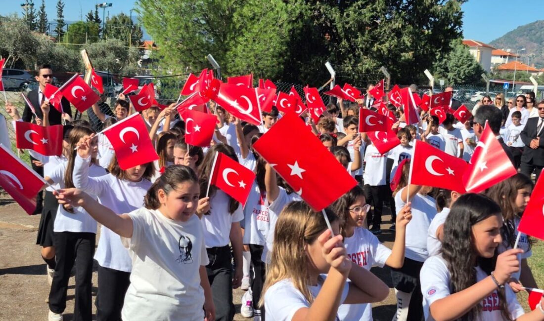 MUĞLA (AA) – Muğla'nın ilçelerinde 29 Ekim Cumhuriyet Bayramı törenlerle