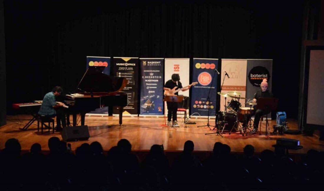 Anadolu Üniversitesi Devlet Konservatuvarı Müzik Bölümü, Piyano Anasanat Dalı tarafından