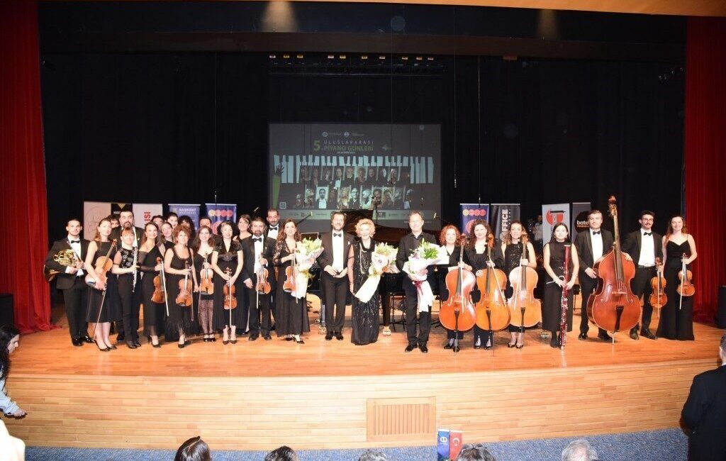 Anadolu Üniversitesi Devlet Konservatuvarı Müzik Bölümü Piyano Anasanat Dalı Başkanlığı