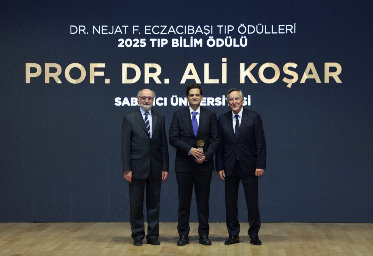 - Prof. Dr. Mehmet Şükrü Sever, Tıp Onur Ödülü'ne layık