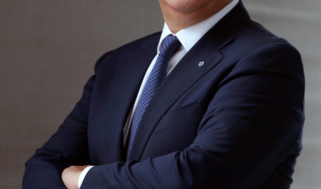 - Abdi İbrahim CEO'su Dr. Süha Taşpolatoğlu:
- "Oftalmoloji alanındaki uzmanlığımızı,