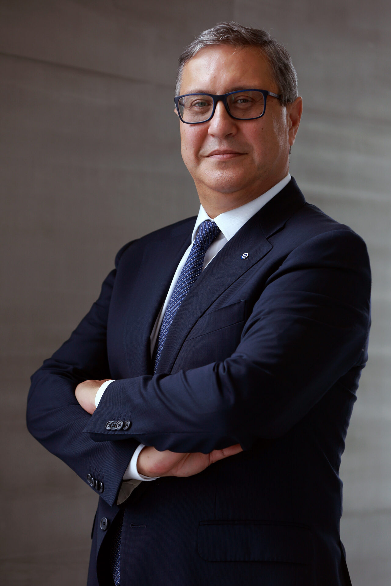 - Abdi İbrahim CEO'su Dr. Süha Taşpolatoğlu:
- "Oftalmoloji alanındaki uzmanlığımızı,