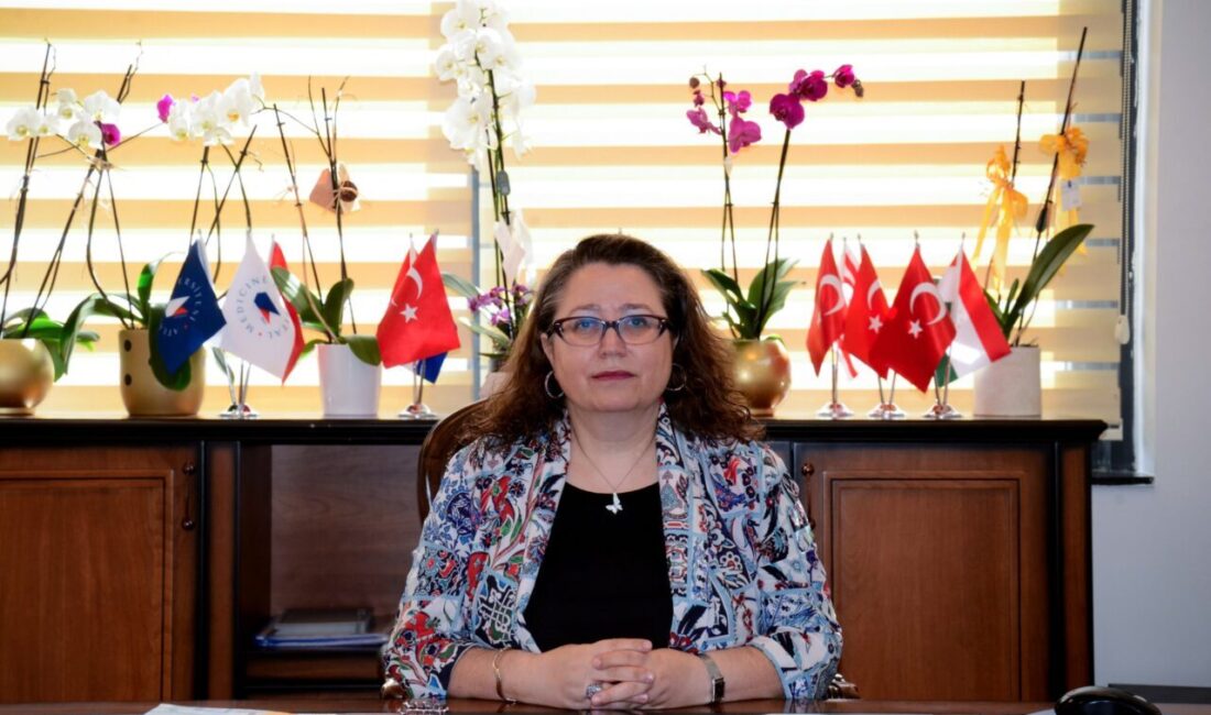 - İstanbul Atlas Üniversitesi Tıp Fakültesi Dekan Yardımcısı Prof. Dr.