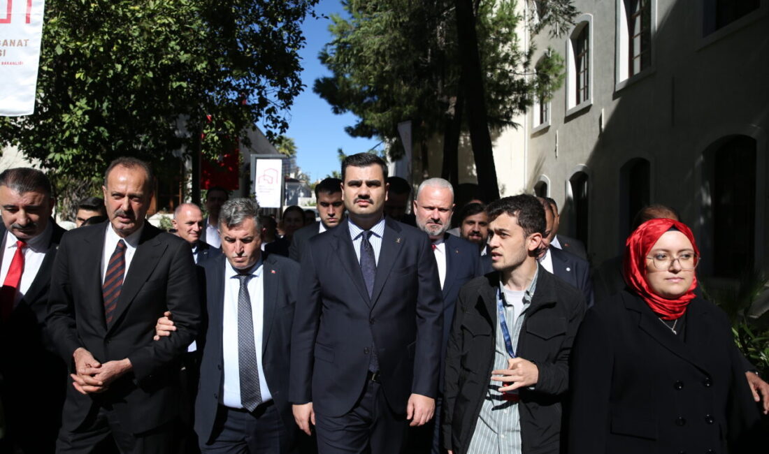 - "(Türkiye Kültür Yolu Festivali) Edirne'den Hakkari'ye, İzmir'den Van'a kadar