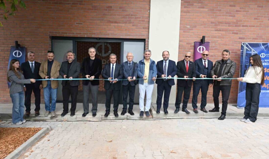 Eskişehir Anadolu Üniversitesi’nde güvenli dijital altyapı sunmayı hedefleyen Anadolu Veri