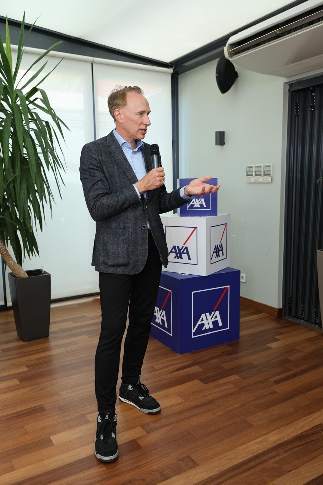 - AXA Global CEO'su Thomas Buberl:
- "AXA Türkiye, Grup içinde